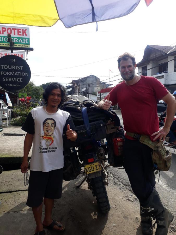 Toraja Manubackpacker Hotel Rantepao Exterior photo